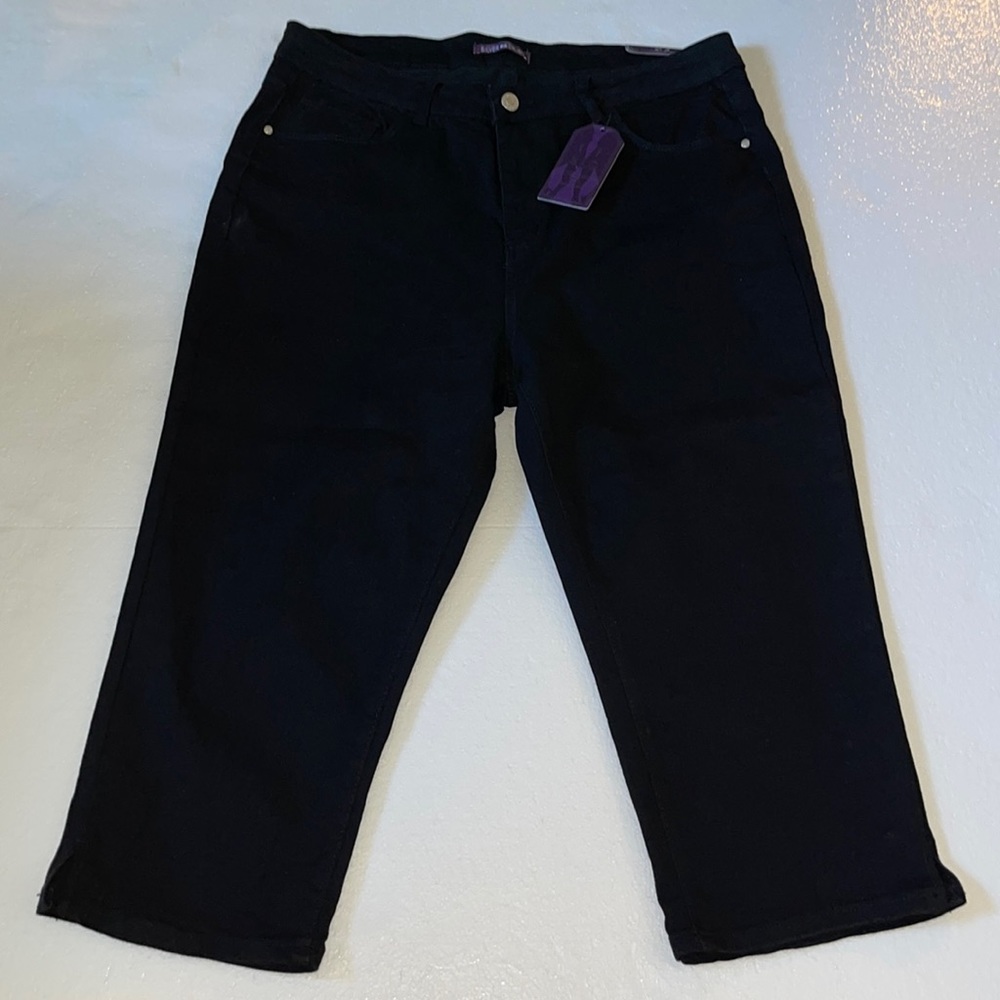 Silver Crush High Rise Black Capri